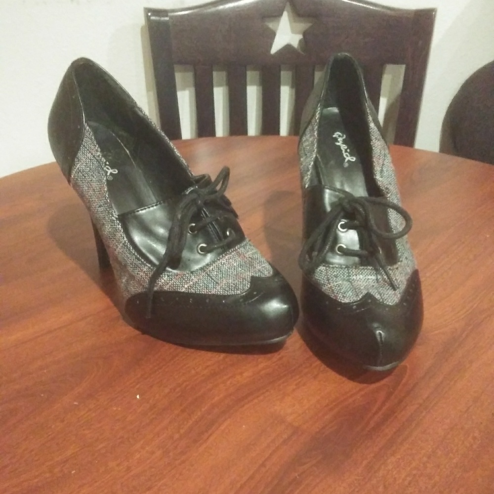 Qupid oxford heels